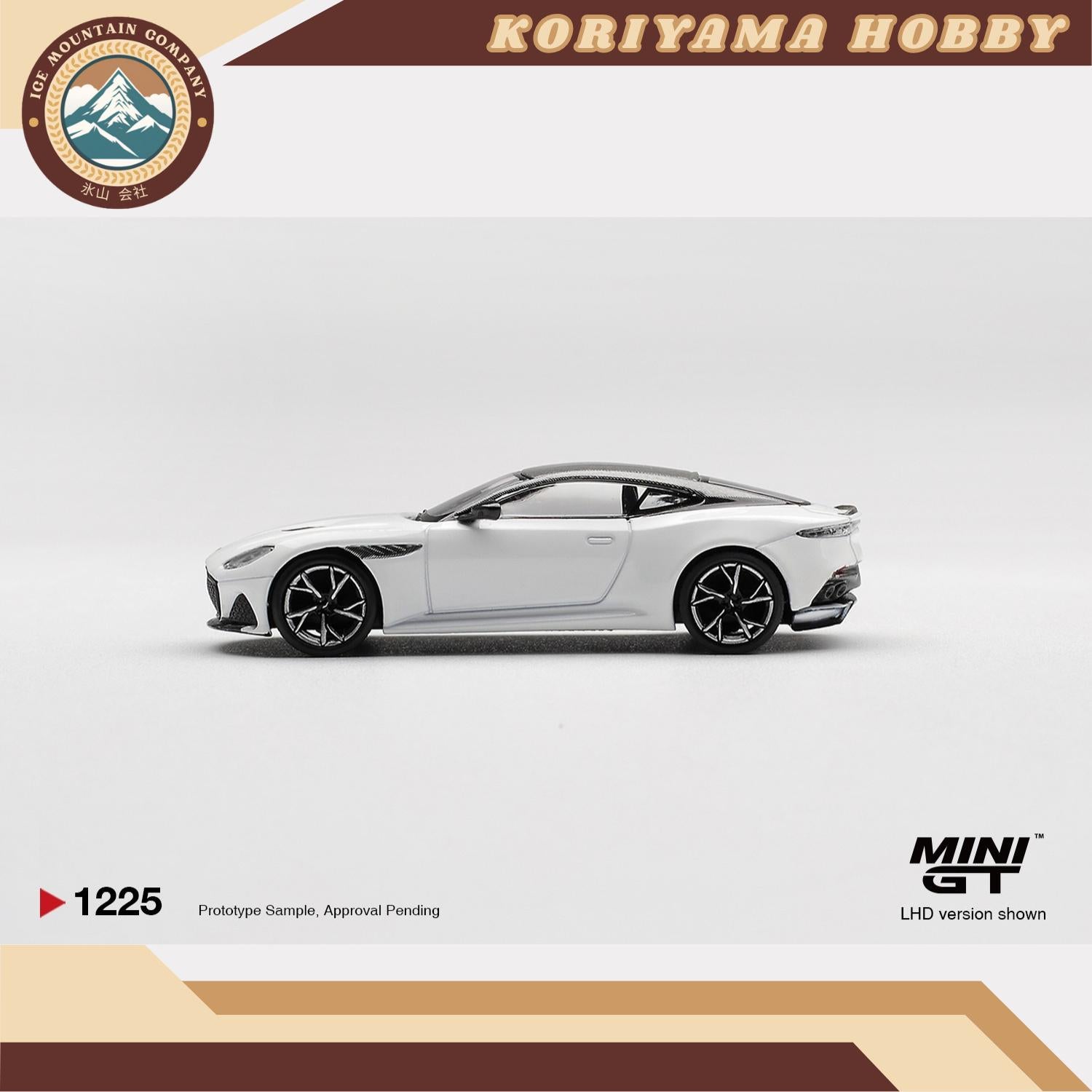 Mini GT 1225 Aston Martin DBS Stratus White MiniGT