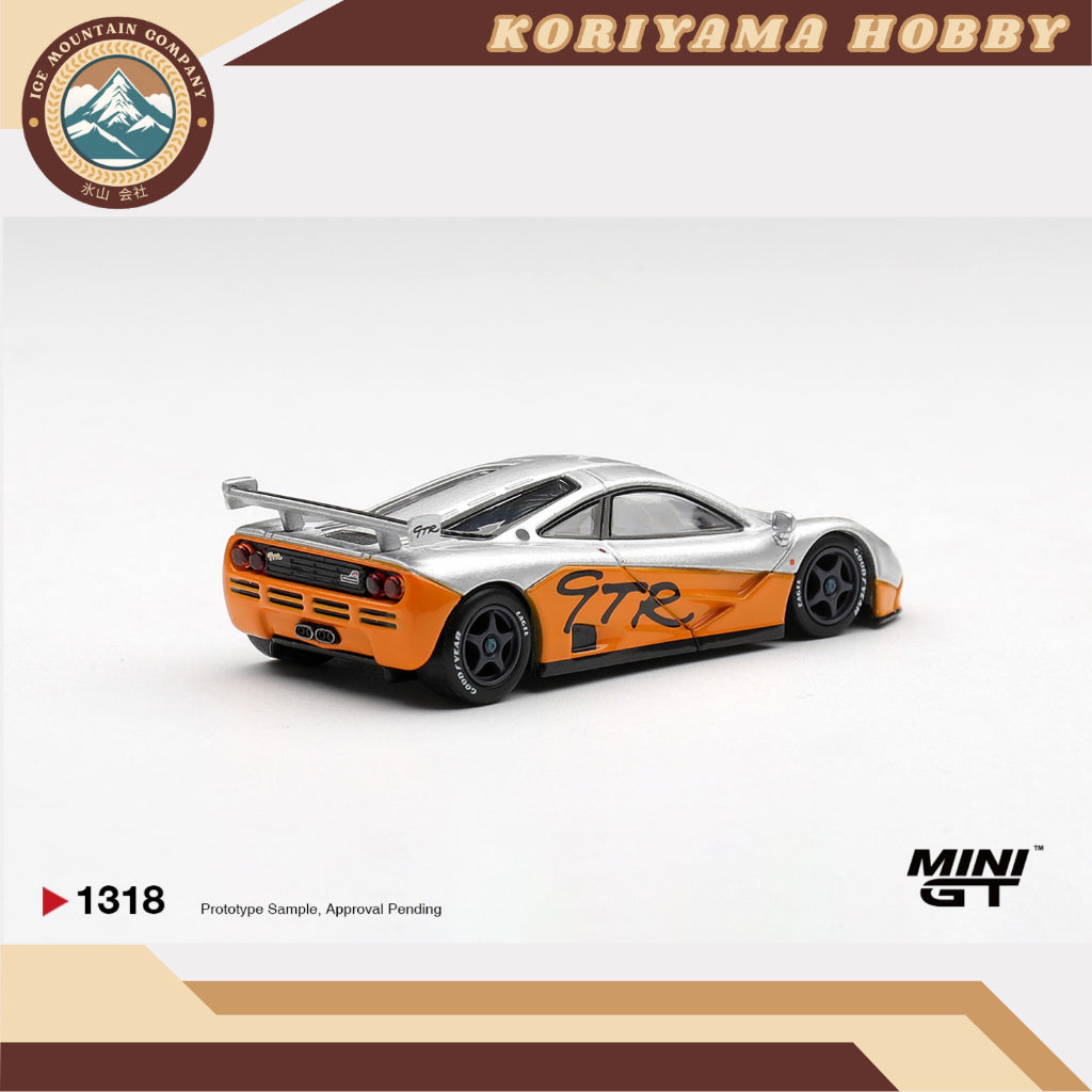 Mini GT 1318 McLaren F1 GTR 1995 Presentation MiniGT